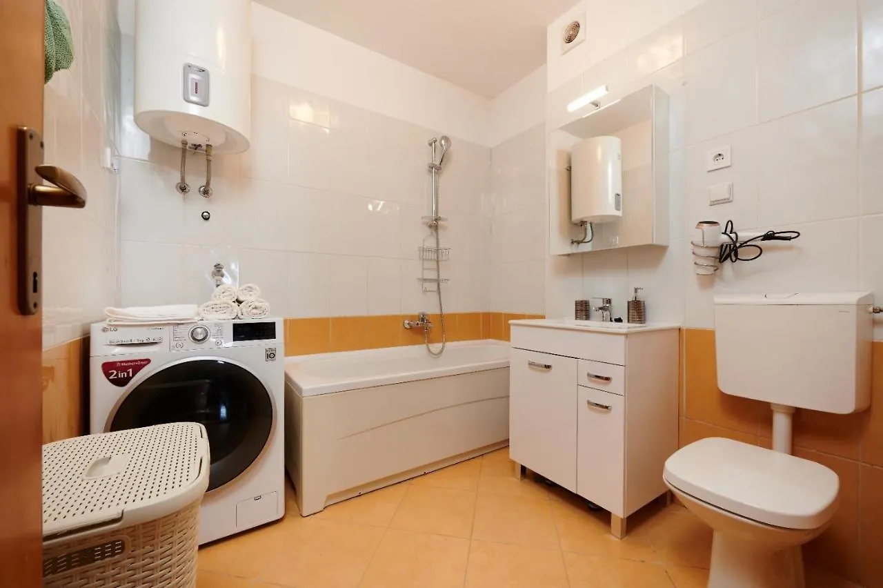 Studio Apartman Ela Daire Trogir Hırvatistan
