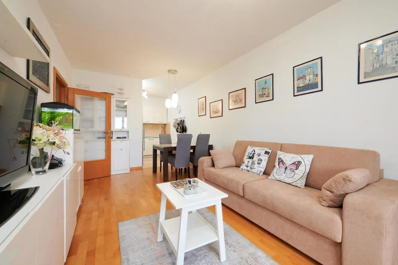 Studio Apartman Ela Apartment Trogir