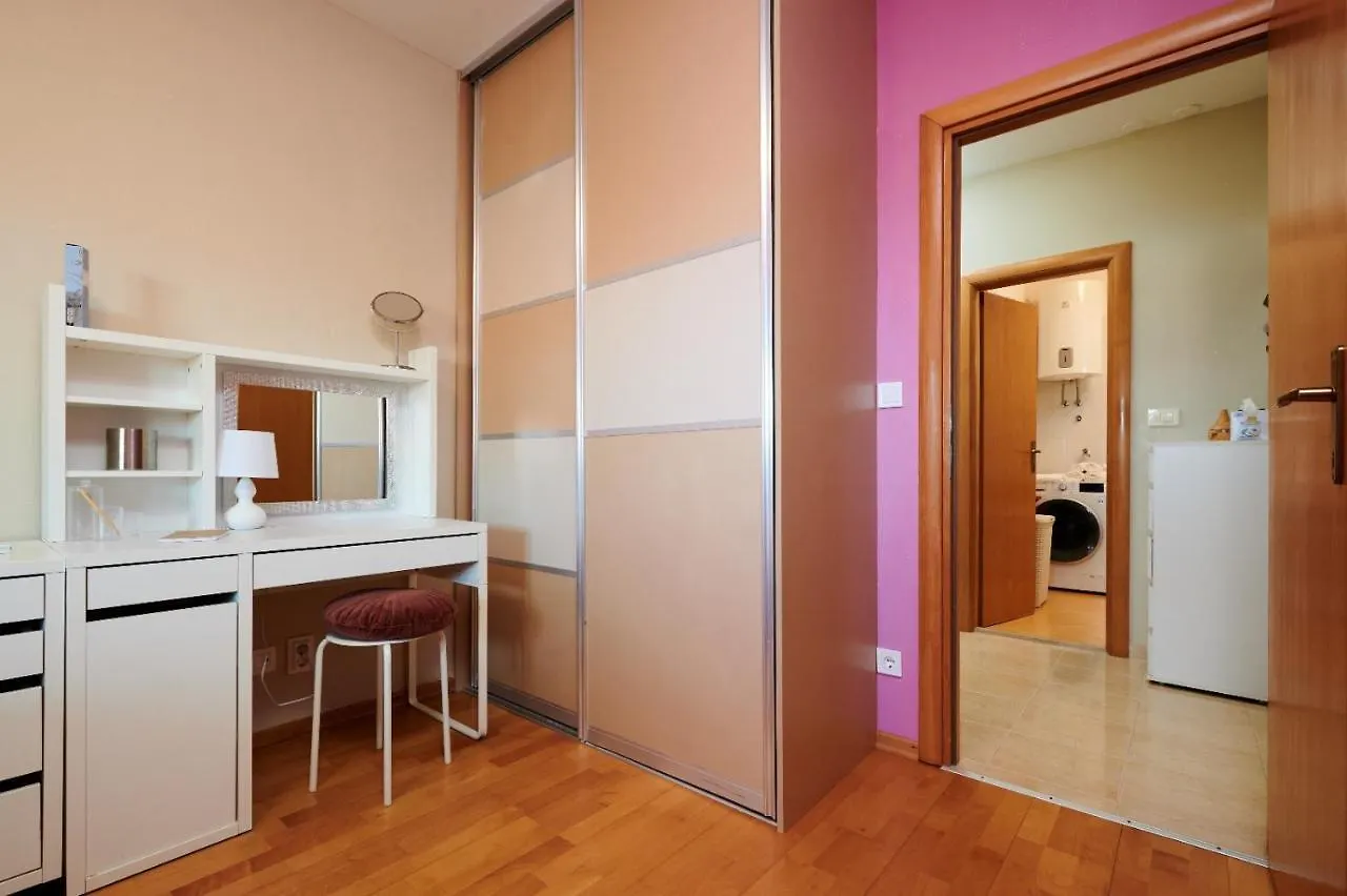 Studio Apartman Ela Apartment Trogir